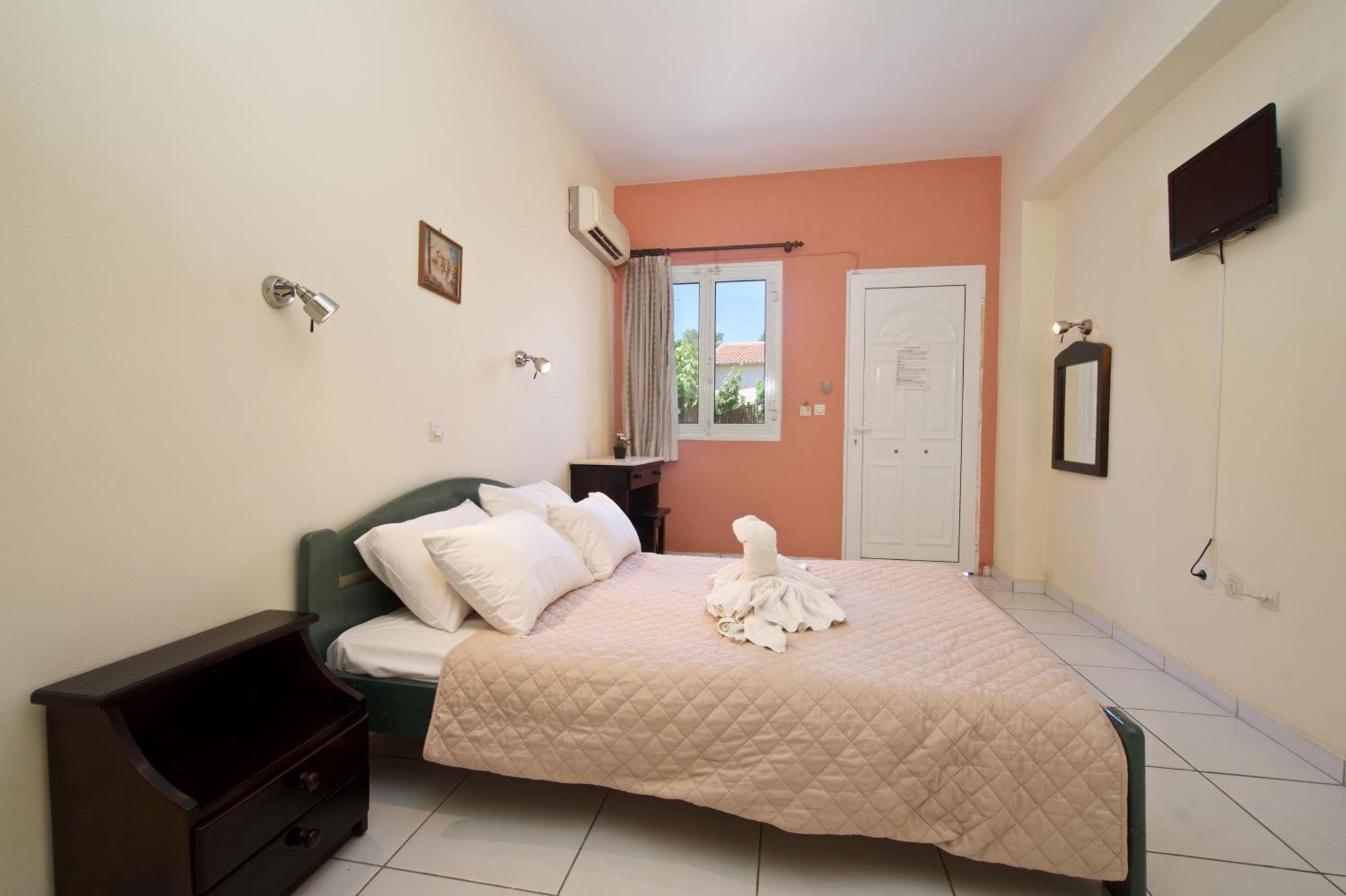 Theodora Studios & Apartments Skala  المظهر الخارجي الصورة